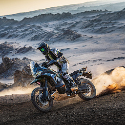 Новые модели CFMOTO 1000МТ-Х Sport и Touring (ABS)