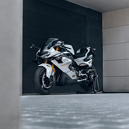 Новая модель CFMOTO 750SR-S. Премиальный спорт-байк.